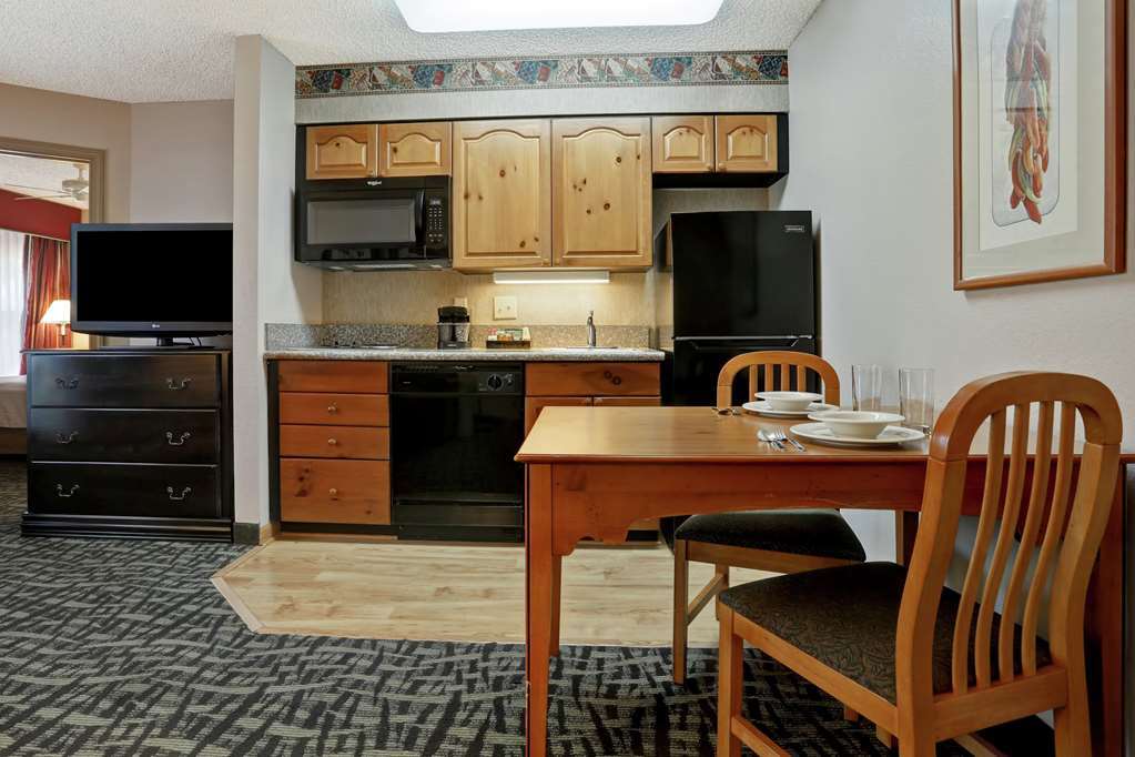 Homewood Suites Phoenix-Scottsdale Room photo