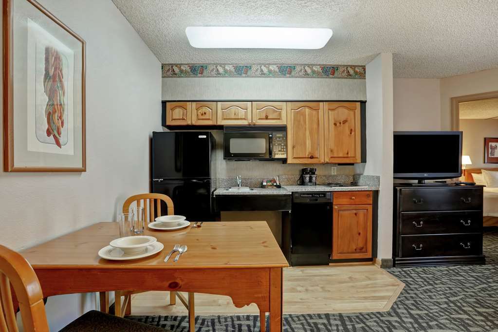 Homewood Suites Phoenix-Scottsdale Room photo